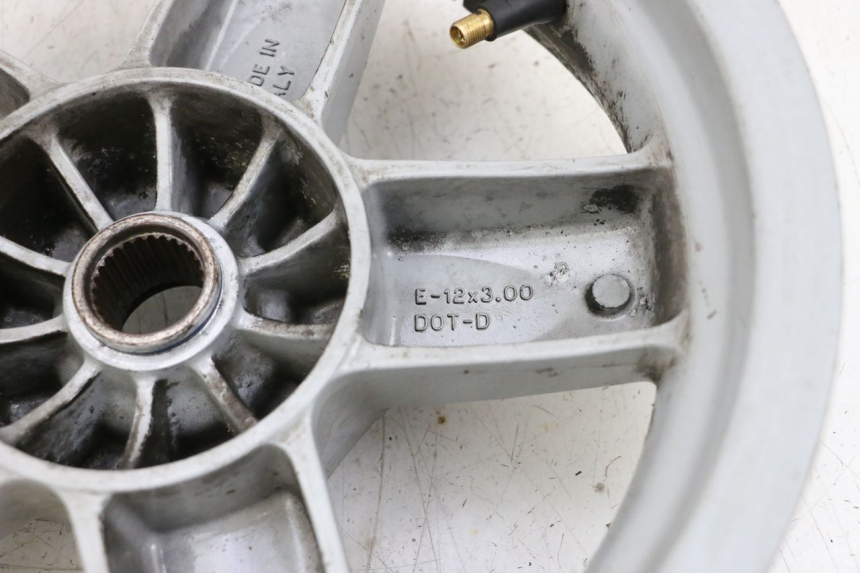 photo de ARO TRASEIRO PIAGGIO X8 125 (2004 - 2007) - Detalhe da peça