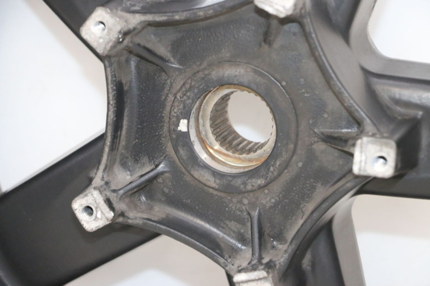 photo de ARO TRASEIRO PIAGGIO XEVO - X EVO 125 (2007 - 2017) - Peça verificada