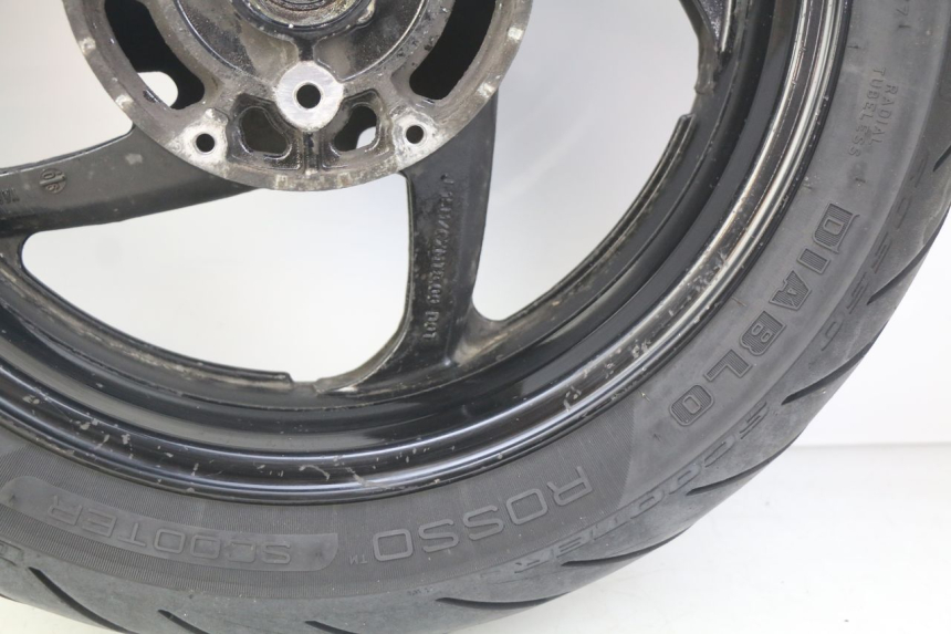 photo de ARO TRASEIRO YAMAHA XP T-MAX TMAX ABS 500 (2004 - 2007) - Vista geral