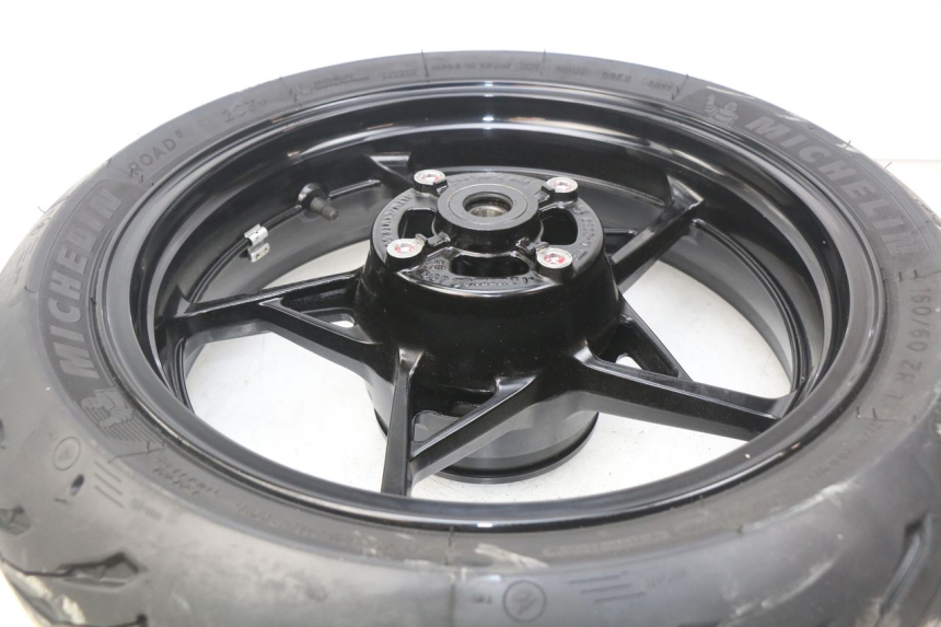 photo de ARO TRASEIRO KAWASAKI Z 650 (2016 - 2019) - Zoom do estado de desgaste