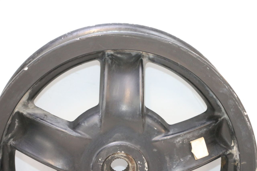 photo de ARO TRASEIRO PIAGGIO ZIP 4T 50 (2018 - 2020) - Detalhe da peça