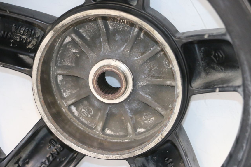 photo de ARO TRASEIRO PIAGGIO ZIP 4T 50 (2018 - 2020) - Marcações e referências
