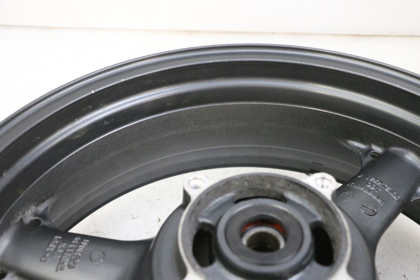 photo de ARO TRASEIRO KAWASAKI ZR 7 750 (1999 - 2004) - Pontos de fixação