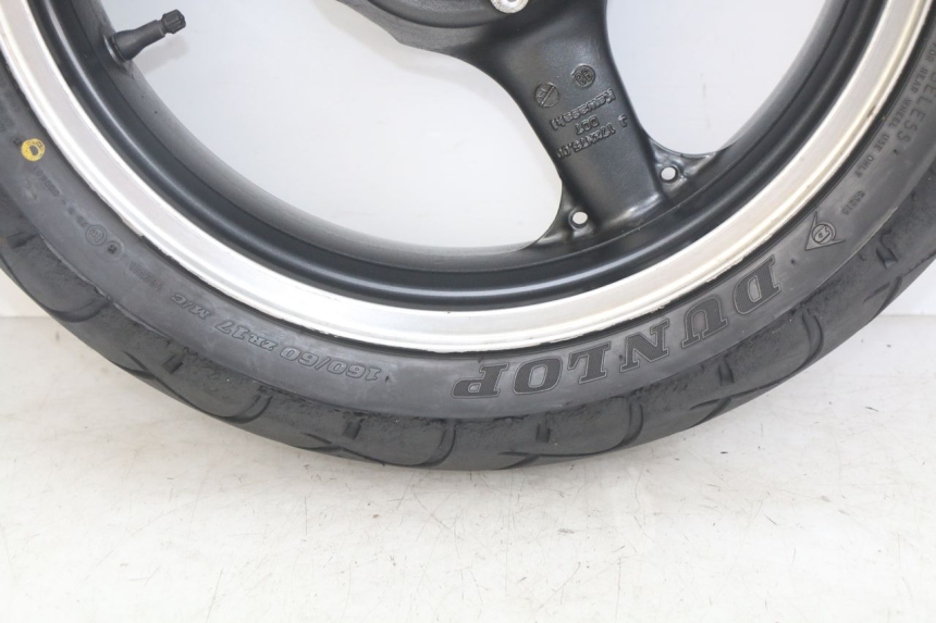 photo de ARO TRASEIRO KAWASAKI ZX-6R ZX6R 600 (1995 - 1997) - Vista de perto