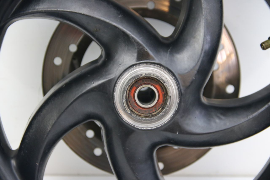 photo de ARO DIANTEIRO DERBI BOULEVARD 50 (2009 - 2006) - Detalhes característicos