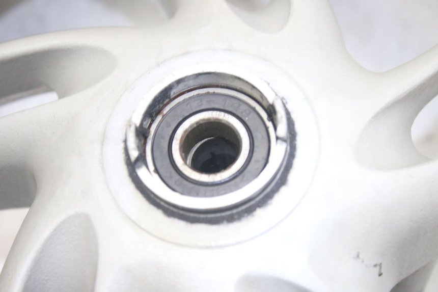 photo de ARO DIANTEIRO PIAGGIO FLY 4T 50 (2013 - 2017) - Zoom do estado de desgaste