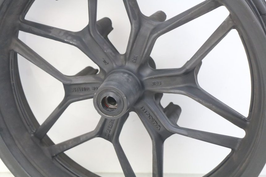 photo de ARO DIANTEIRO HONDA FORZA 125 (2015 - 2016) - Pontos de fixação