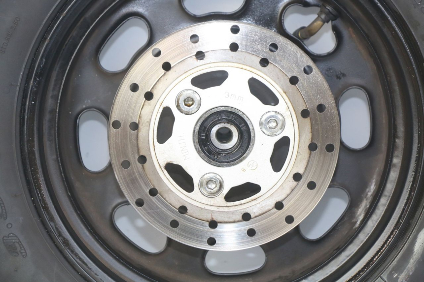 photo de ARO DIANTEIRO EUROCKA GTR-C 50 (2012 - 2021) - Detalhes característicos