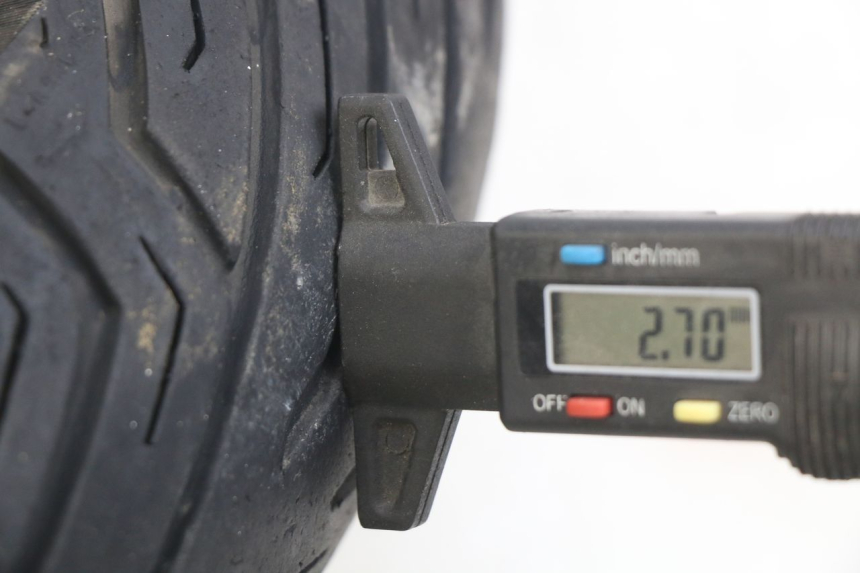 photo de ARO DIANTEIRO SYM GTS EFI 125 (2012 - 2016) - Zoom do estado de desgaste