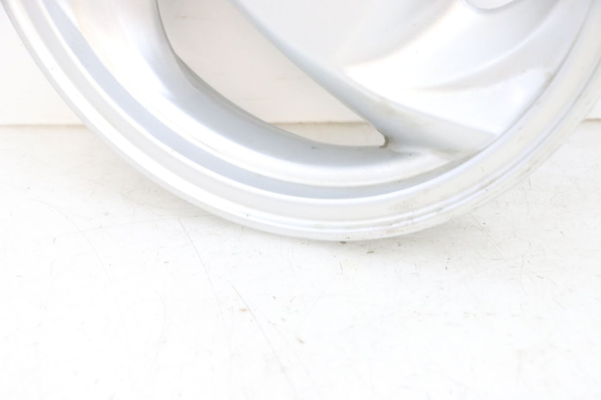 photo de ARO DIANTEIRO SYM GTS EVO 125 (2009 - 2013) - Detalhes característicos
