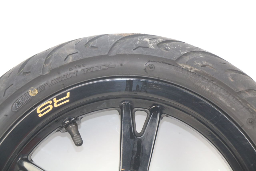 photo de ARO DIANTEIRO PEUGEOT KISBEE 2T 50 (2010 - 2017) - Detalhes característicos