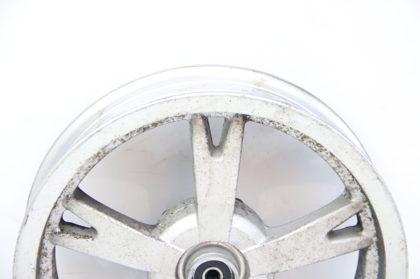 photo de ARO DIANTEIRO PEUGEOT KISBEE 2T 50 (2010 - 2017) - Detalhes característicos