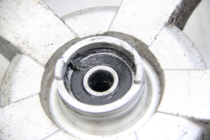 photo de ARO DIANTEIRO PEUGEOT KISBEE 2T 50 (2010 - 2017) - Pontos de fixação
