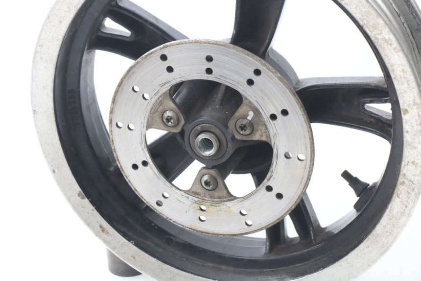 photo de ARO DIANTEIRO PEUGEOT KISBEE 4T 50 (2010 - 2017) - Detalhes característicos
