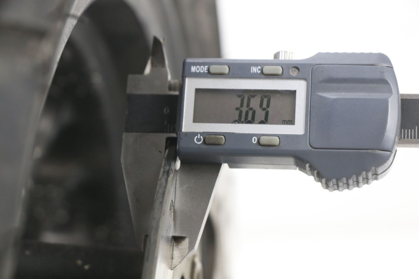 photo de ARO DIANTEIRO KYMCO LIKE 2T 50 (2009 - 2018) - Zoom do estado de desgaste