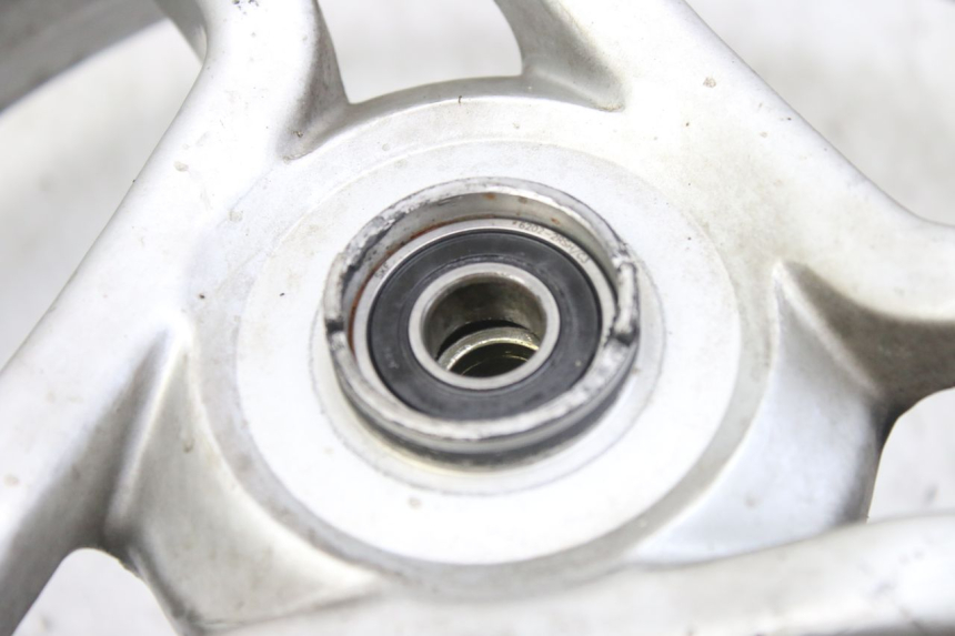 photo de ARO DIANTEIRO PEUGEOT LUDIX 50 (2008 - 2017) - Pontos de fixação