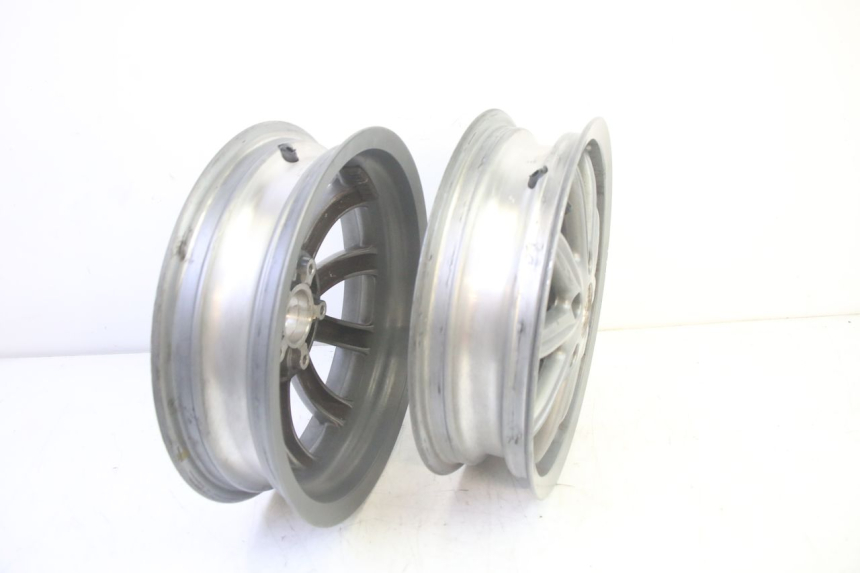 photo de ARO DIANTEIRO PIAGGIO MP3 LT 400 (2007 - 2012) - Detalhes característicos