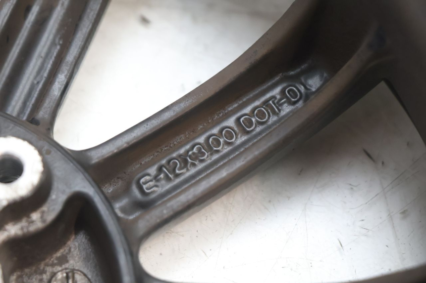 photo de ARO DIANTEIRO PIAGGIO MP3 500 (2011 - 2015) - Detalhes característicos