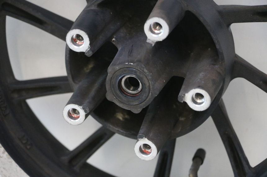 photo de ARO DIANTEIRO KYMCO LIKE 4T 50 (2019 - 2025) - Pontos de fixação