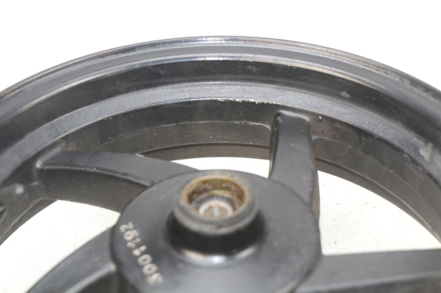 photo de ARO DIANTEIRO SYM ORBIT 2 2T 50 (2008 - 2018) - Detalhes característicos