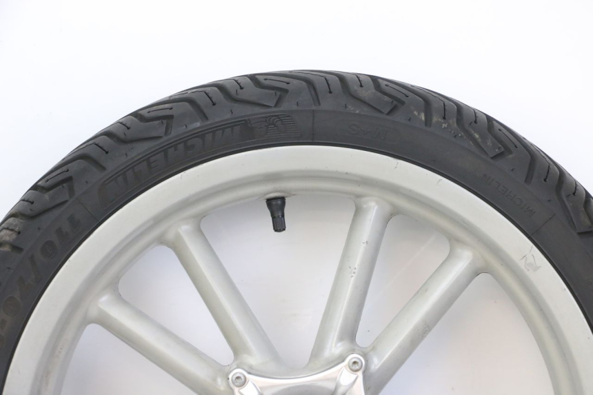 photo de ARO DIANTEIRO PIAGGIO BEVERLY 125 (1998 - 2005) - Detalhes característicos