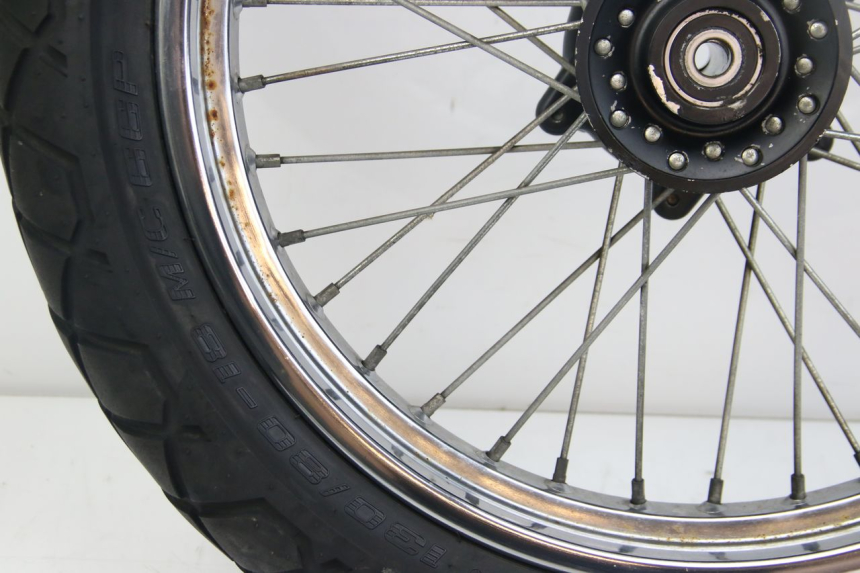 photo de ARO DIANTEIRO HYOSUNG RT KARION 125 (2003 - 2007) - Pontos de fixação
