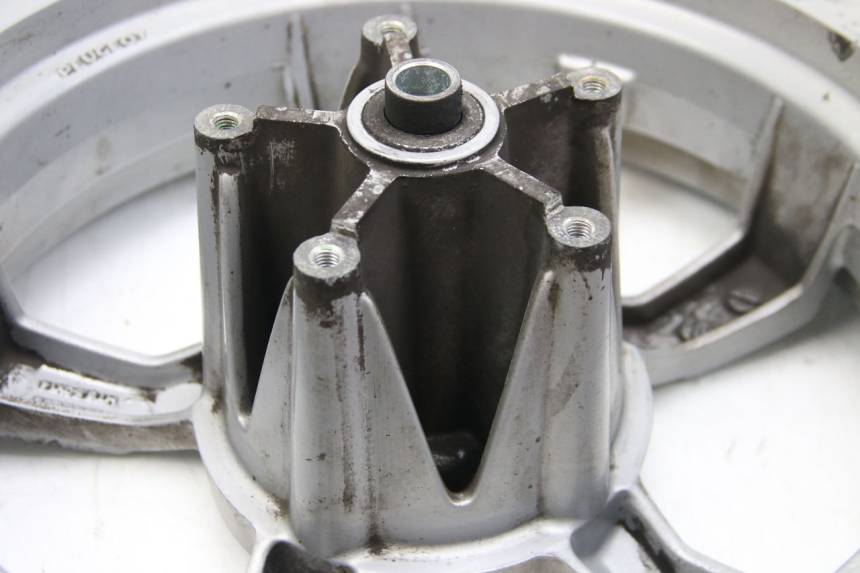 photo de ARO DIANTEIRO PEUGEOT SATELIS COMPRESSOR K15 125 (2006 - 2009) - Detalhes característicos