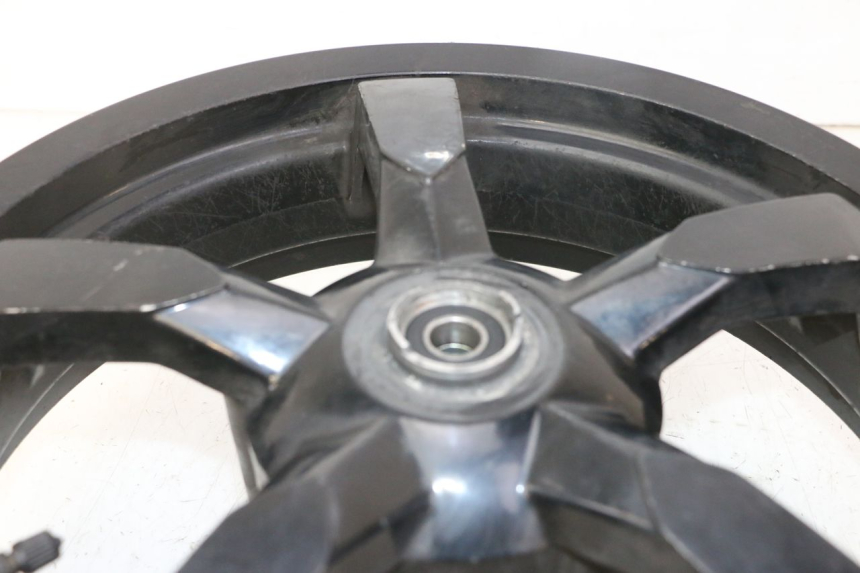 photo de ARO DIANTEIRO PEUGEOT SATELIS 125 (2013 - 2018) - Detalhes característicos