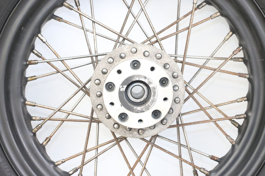 photo de ARO DIANTEIRO HARLEY DAVIDSON SPORTSTER XL CUSTOM 1200 (2003 - 2004) - Pontos de fixação