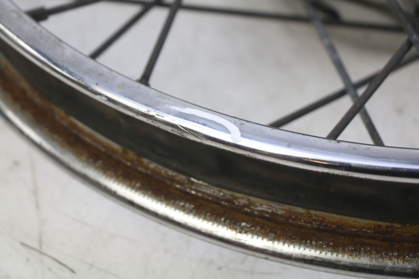 photo de ARO DIANTEIRO YAMAHA SR 125 (1982 - 2003) - Outro ângulo de visão