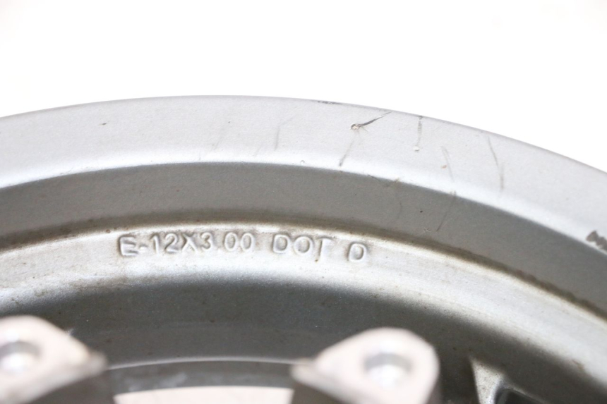 photo de ARO DIANTEIRO APRILIA SXR 50 (2021 - 2023) - Vista de perto