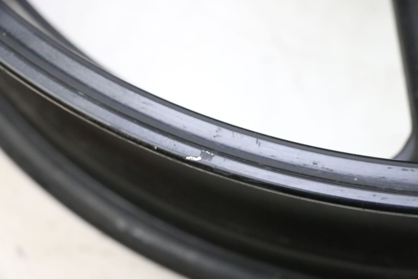 photo de ARO DIANTEIRO YAMAHA TDM ABS 900 (2002 - 2014) - Pontos de fixação