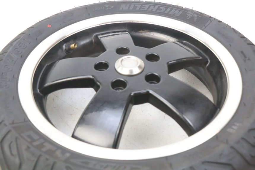 photo de ARO DIANTEIRO PIAGGIO VESPA GTS IGET ABS 125 (2017 - 2023) - Pontos de fixação