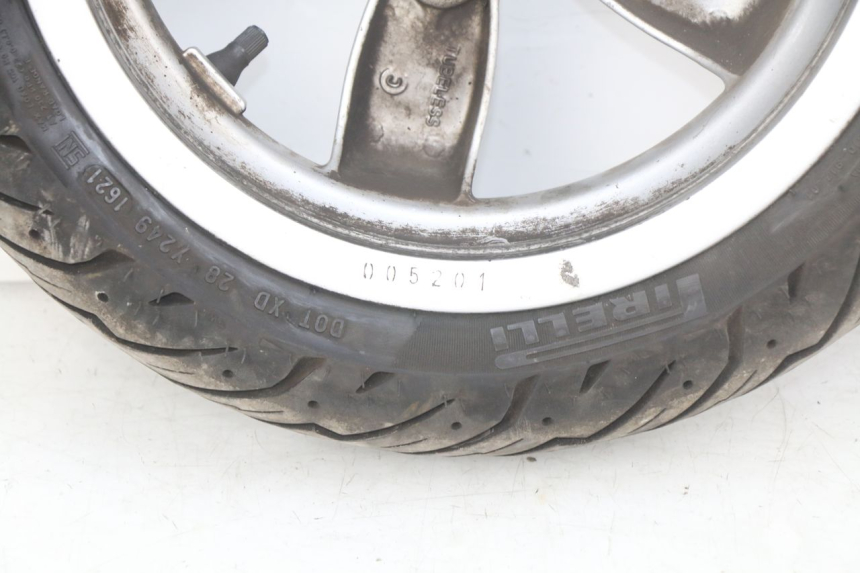 photo de ARO DIANTEIRO PIAGGIO VESPA PRIMAVERA 2T 50 (2013 - 2018) - Pontos de fixação