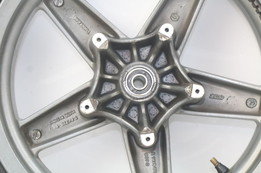photo de ARO DIANTEIRO PIAGGIO X7 125 (2007 - 2013) - Detalhes característicos