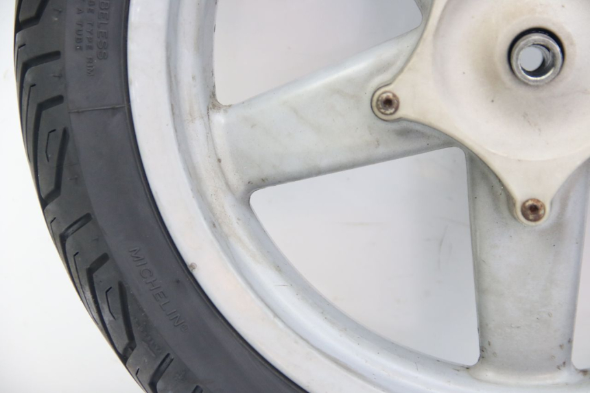 photo de ARO DIANTEIRO PIAGGIO X8 125 (2004 - 2007) - Detalhes característicos