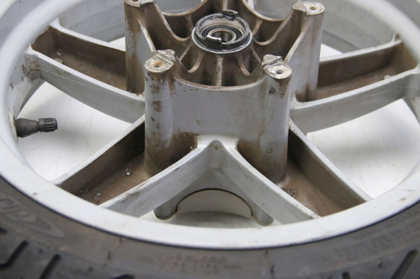 photo de ARO DIANTEIRO PIAGGIO X8 125 (2004 - 2007) - Pontos de fixação