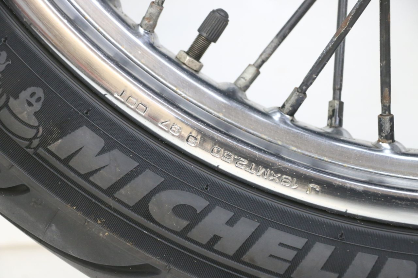 photo de ARO DIANTEIRO YAMAHA XVS DRAG STAR DRAGSTAR 650 (1997 - 2007) - Detalhes característicos