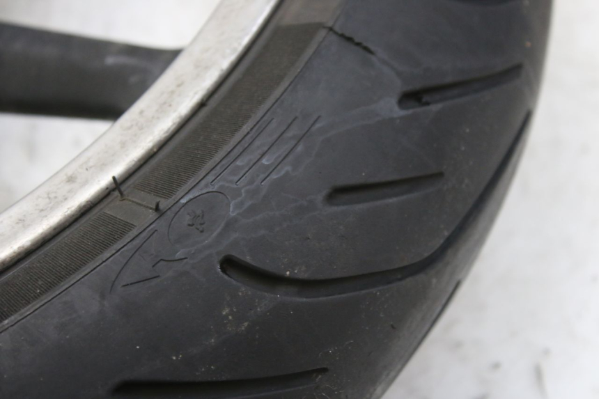 photo de ARO DIANTEIRO YAMAHA YZF R1 1000 (2007 - 2008) - Pontos de fixação