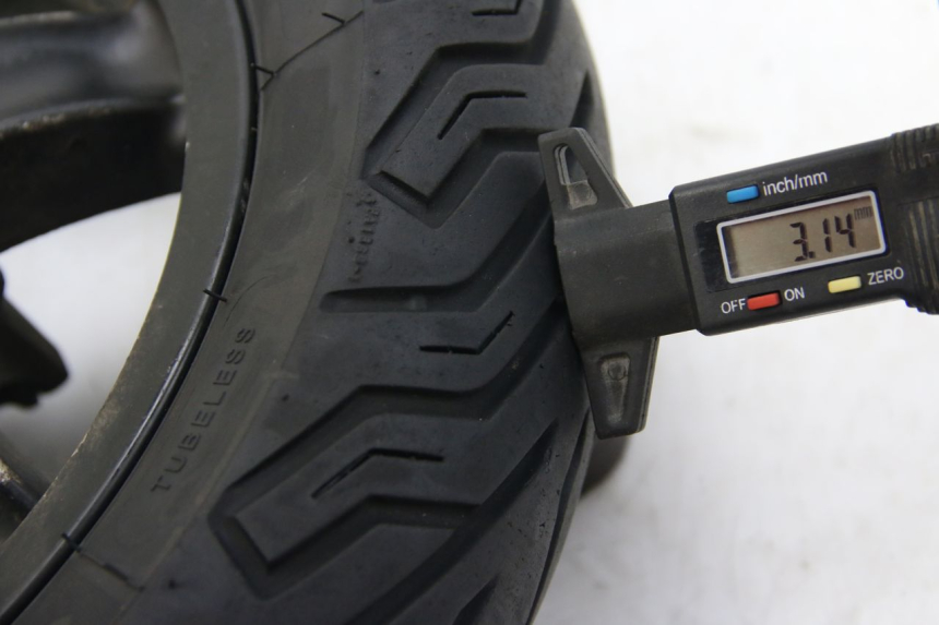 photo de ARO DIANTEIRO PIAGGIO ZIP 2T 50 (2009 - 2019) - Zoom do estado de desgaste