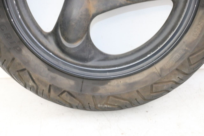 photo de ARO DIANTEIRO E PNEU KYMCO AGILITY 4T 50 (2005 - 2018) - Vista de perto