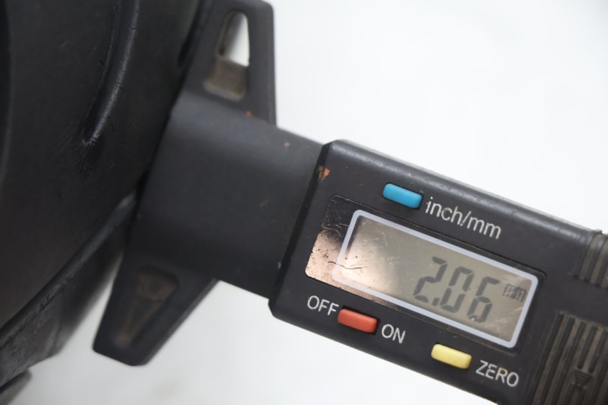 photo de ARO DIANTEIRO E PNEU KYMCO AGILITY 4T 50 (2005 - 2018) - Zoom de qualidade
