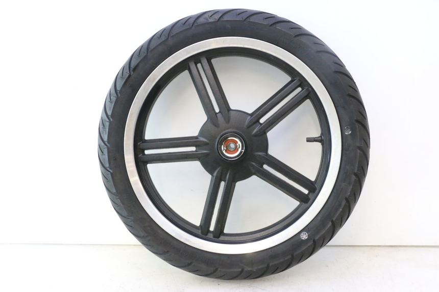 photo de ARO DIANTEIRO E PNEU KYMCO AGILITY CITY 16P 125 (2015 - 2024) - Vista principal