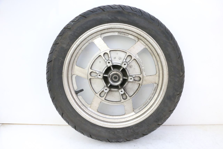 photo de ARO DIANTEIRO E PNEU HYOSUNG GV AQUILA 125 (2000 - 2009) - Vista principal