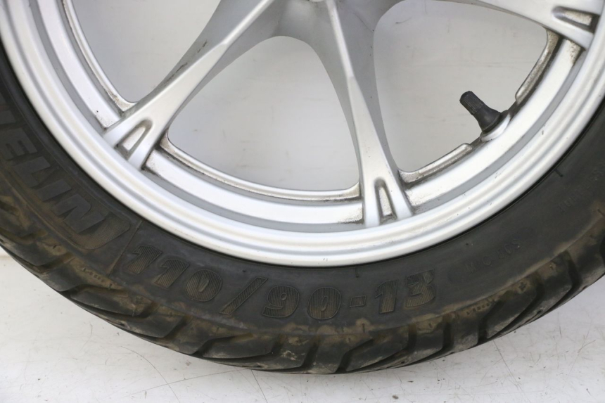 photo de ARO DIANTEIRO E PNEU SUZUKI BURGMAN 125 (2007 - 2014) - Marcações e referências