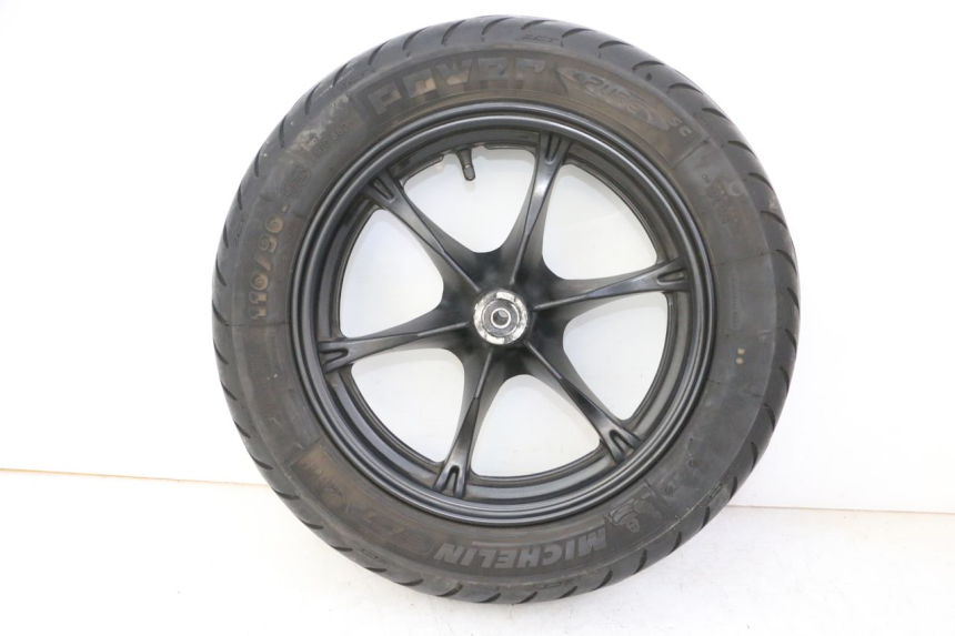 photo de ARO DIANTEIRO E PNEU SUZUKI BURGMAN 125 (2007 - 2014) - Vista principal