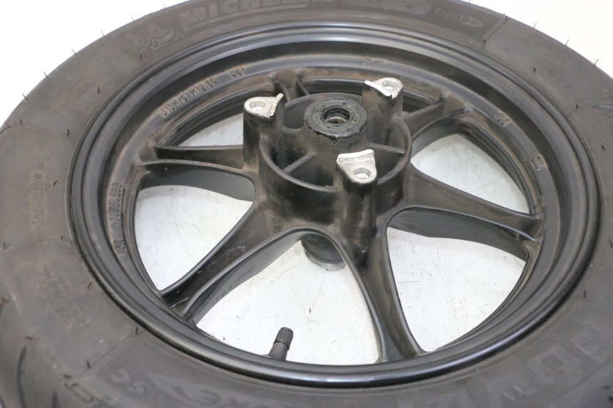 photo de ARO DIANTEIRO E PNEU SUZUKI BURGMAN 125 (2007 - 2014) - Pontos de fixação