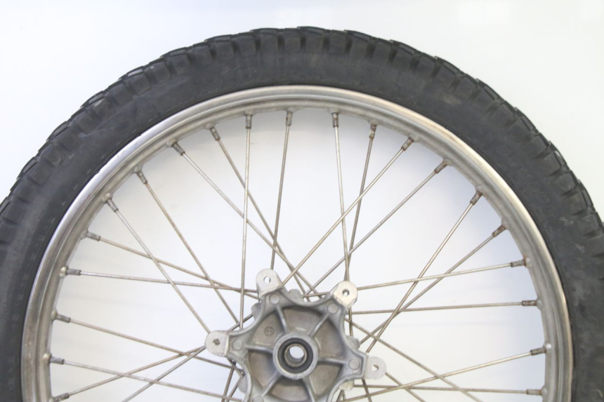 photo de ARO DIANTEIRO E PNEU APRILIA ETX 125 (1998 - 2002) - Peça verificada