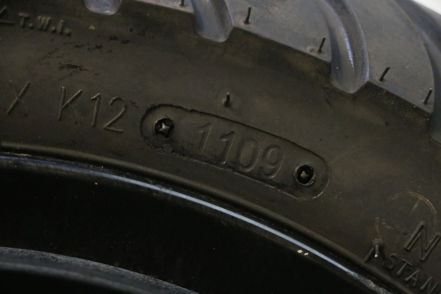 photo de ARO DIANTEIRO E PNEU KEEWAY F-ACT NAKED 50 (2009 - 2014) - Detalhe da peça