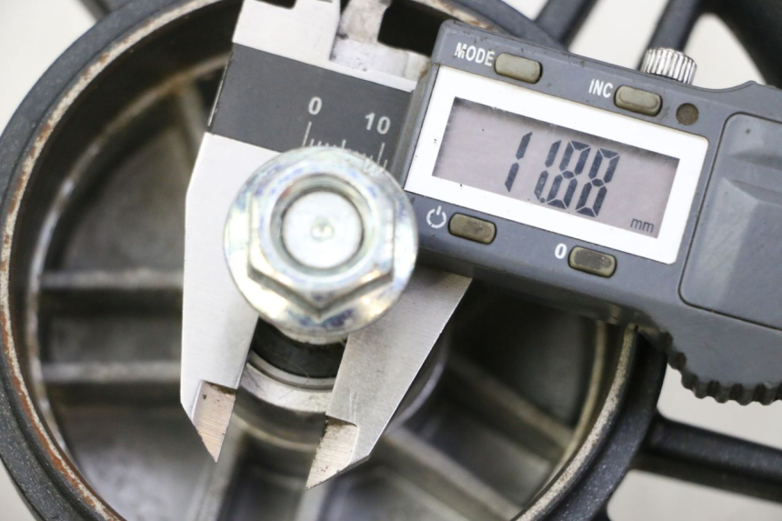 photo de ARO DIANTEIRO E PNEU SEGWAY NINEBOT F65I 1 - Detalhe da peça